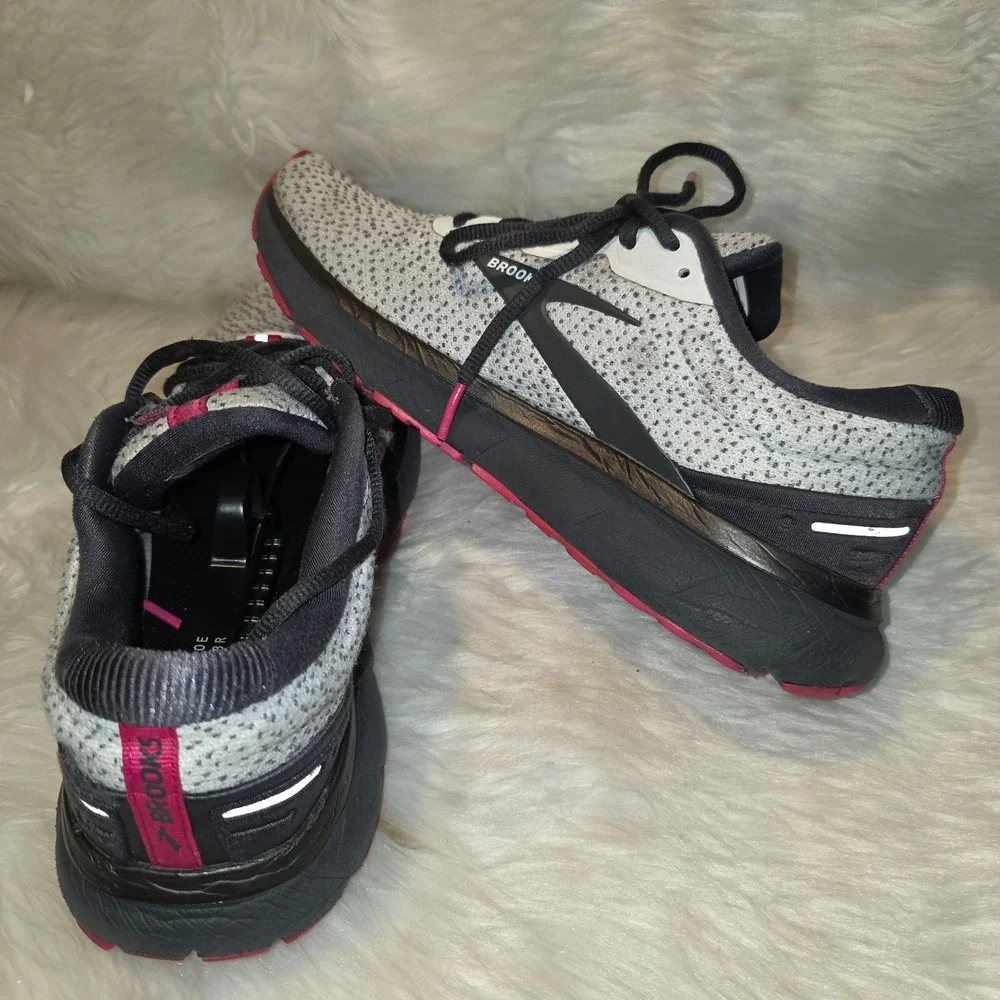 Brooks Trace 1 Running Shoes - Women's Size 9 B — Gray/Black/Pink 1203511B057